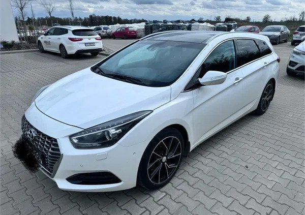 samochody osobowe Hyundai i40 cena 59500 przebieg: 148460, rok produkcji 2019 z Chełmża